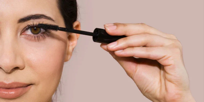 Eczéma du visage : comment se maquiller & choisir ses soins ?